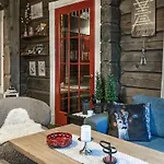 Σπίτι διακοπών 3 Bedroom In *